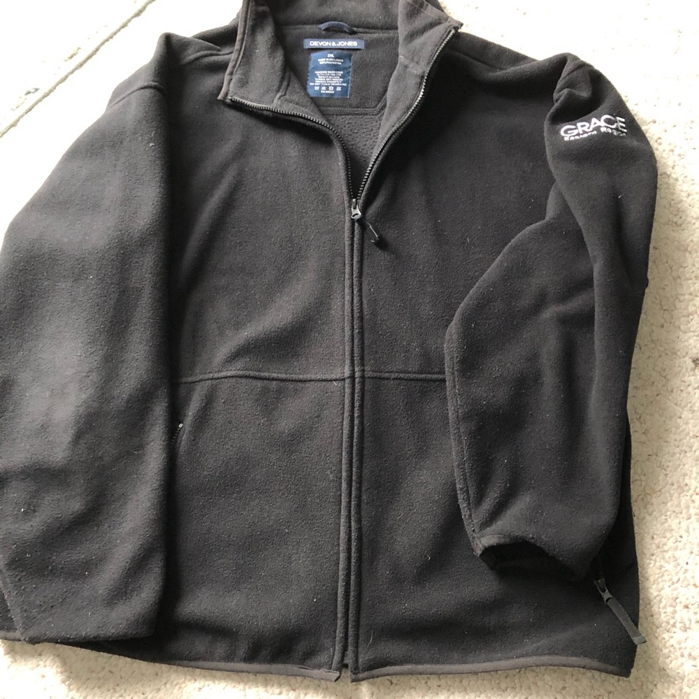 Devon and Jones black fleece jacket